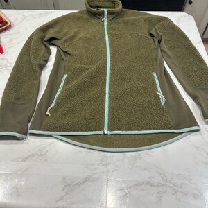 Burton woman’s fleece size large